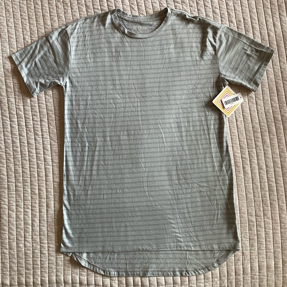 LulaRoe Patrick T-shirt, grey two-tone stripe. NWT size Large
